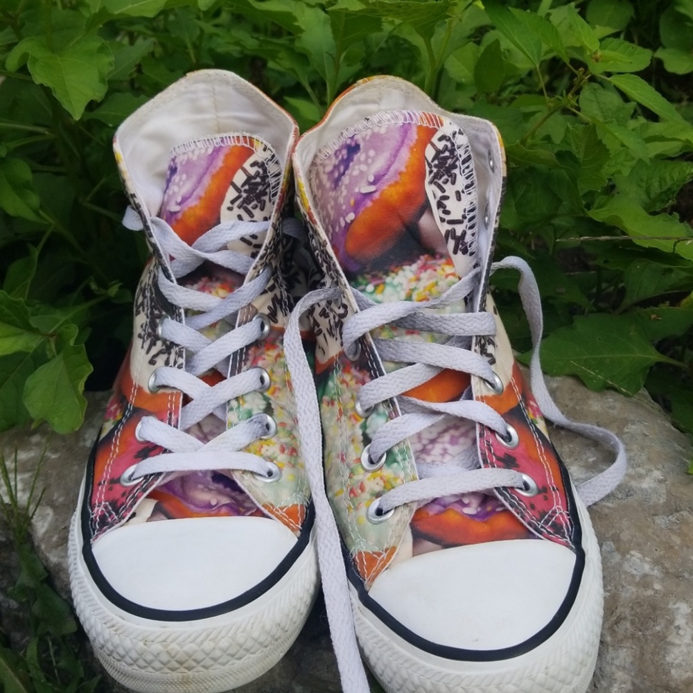 Allstar Converse Size 8 Women's size 6 Men's